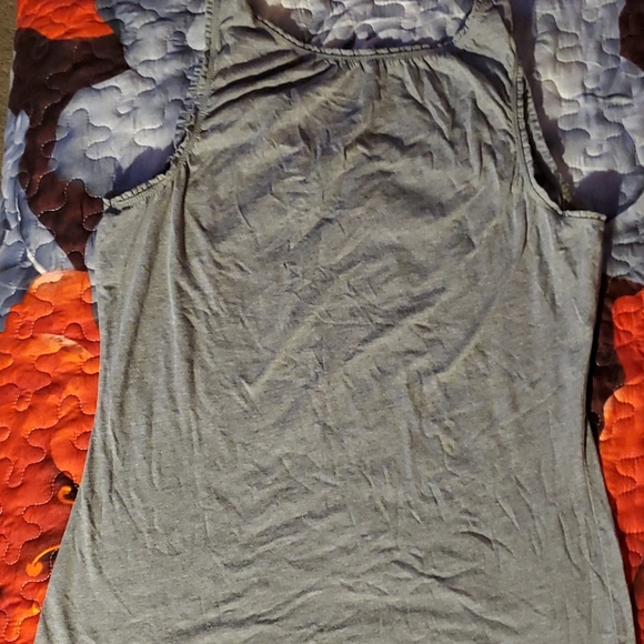 SOLD!!!! Tank top - Picture 3 of 3